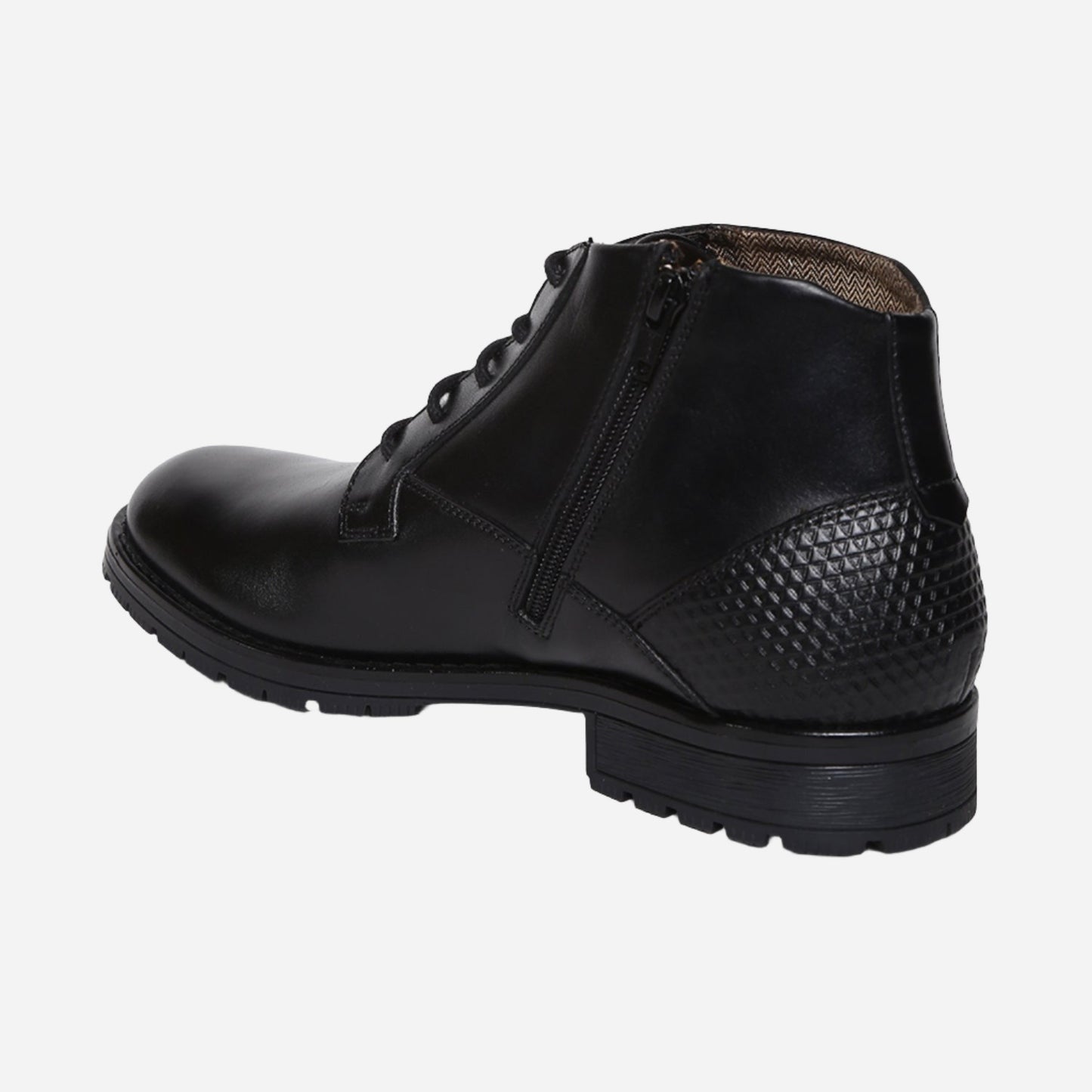 Ankle Length Genuine Leather Black Chukka Laceup Boots For Men
